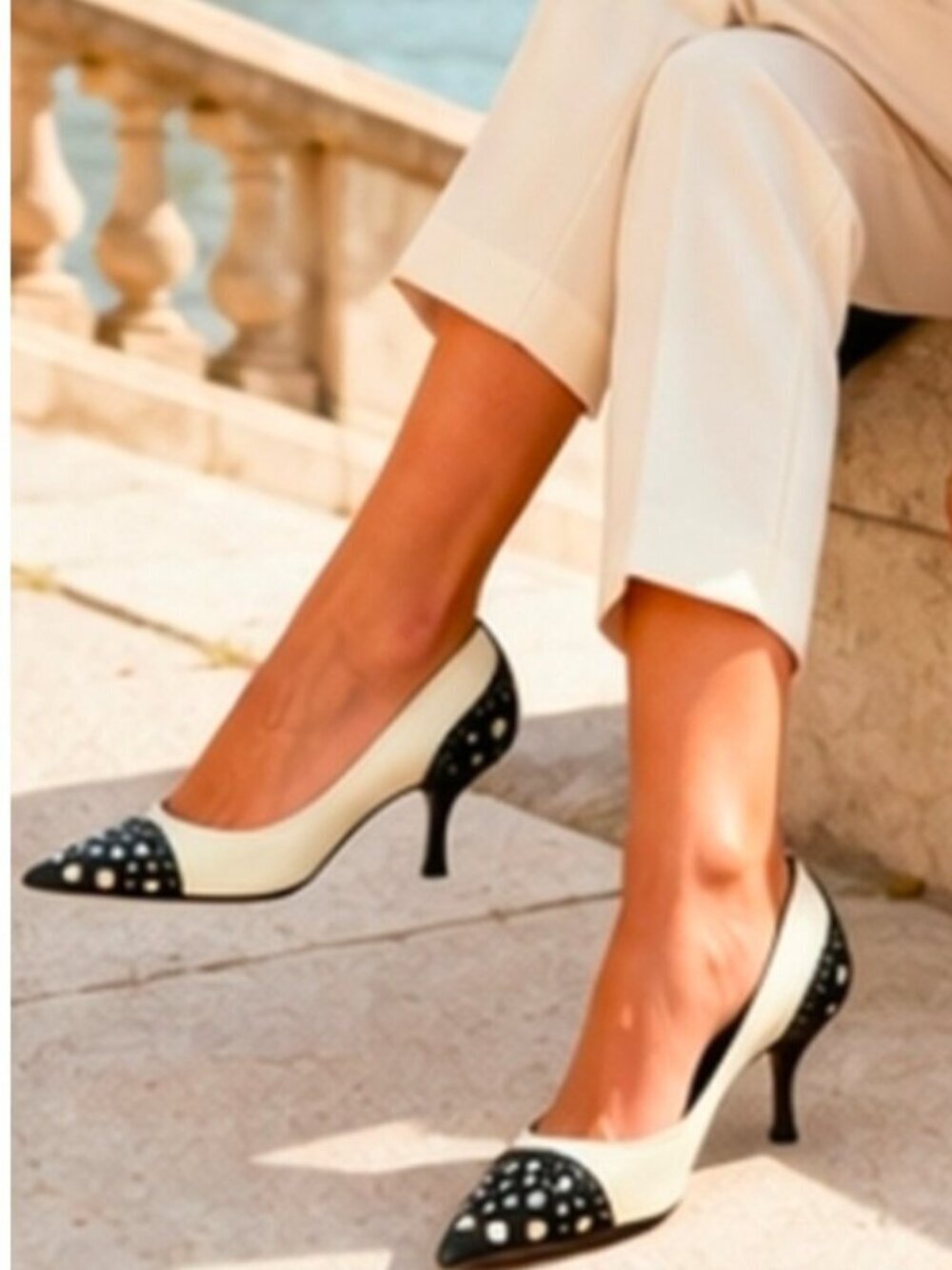 Sergio Rossi Polka Dot Heels Pumps Black White Leather Pointed Toe EU 39 Italy - Picture 4 of 13